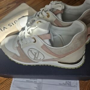 Louis Vuitton Sneakers